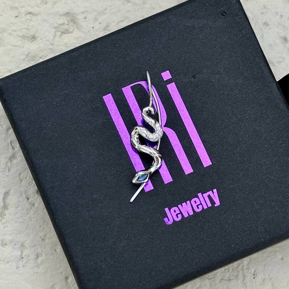 Snake non-pierced ear cuff with CZ diamonds - Sterling Silver 925 - Picture 2 of 3